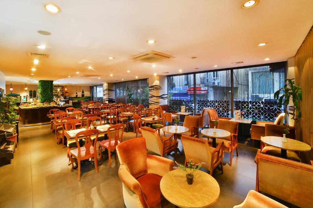 هتل آل سیزنز استانبول